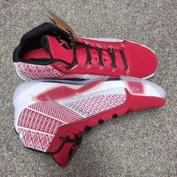 Air Jordan XXXVIII Celebration Sneakers - Picture 5 of 10